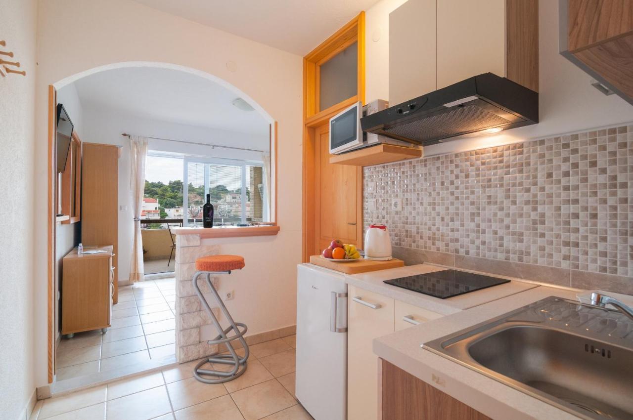 Apartments Molo Mare Hvar Town Exterior photo