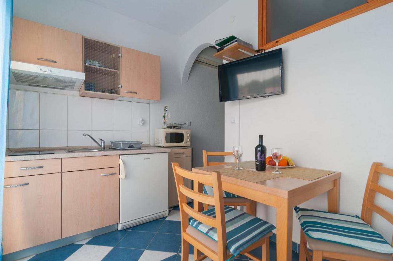 Apartments Molo Mare Hvar Town Exterior photo