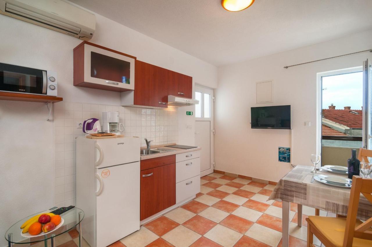 Apartments Molo Mare Hvar Town Exterior photo