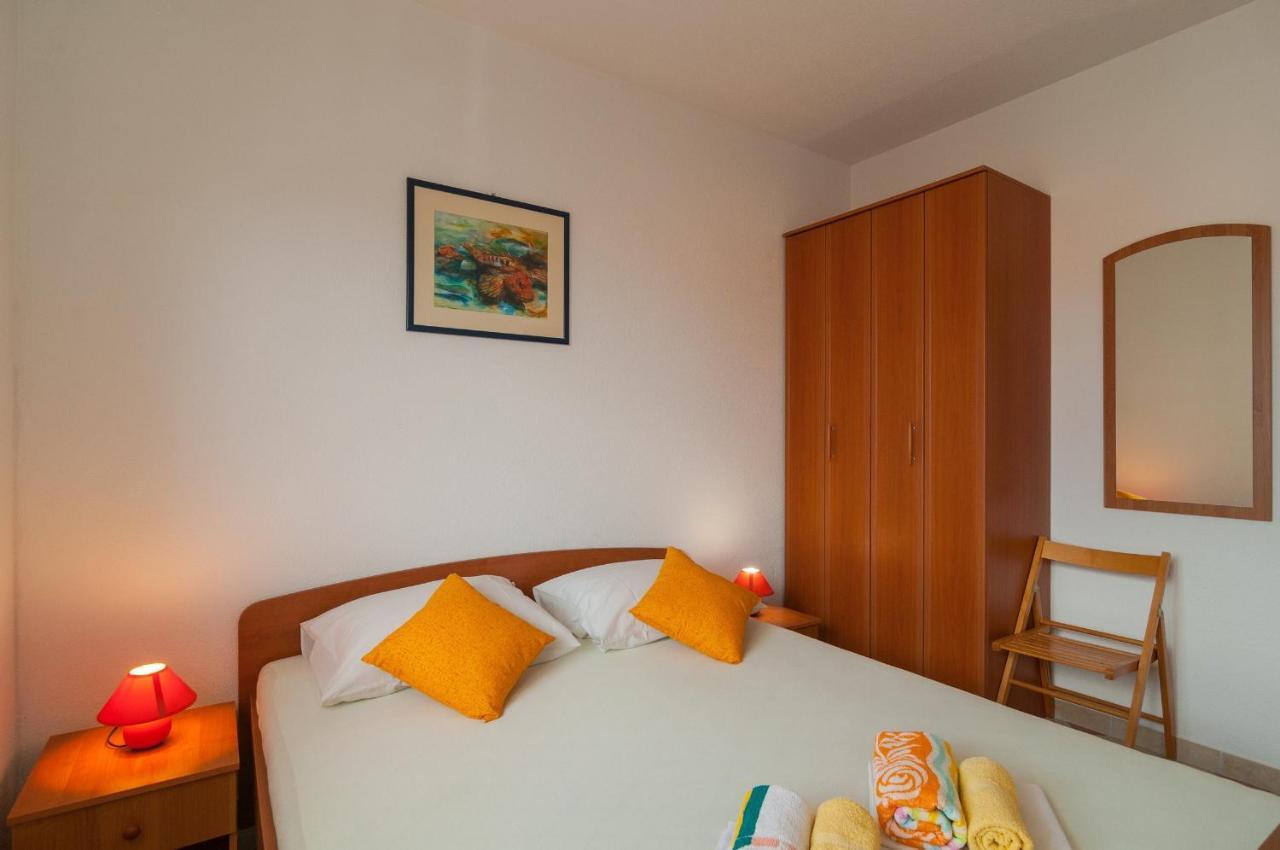 Apartments Molo Mare Hvar Town Exterior photo