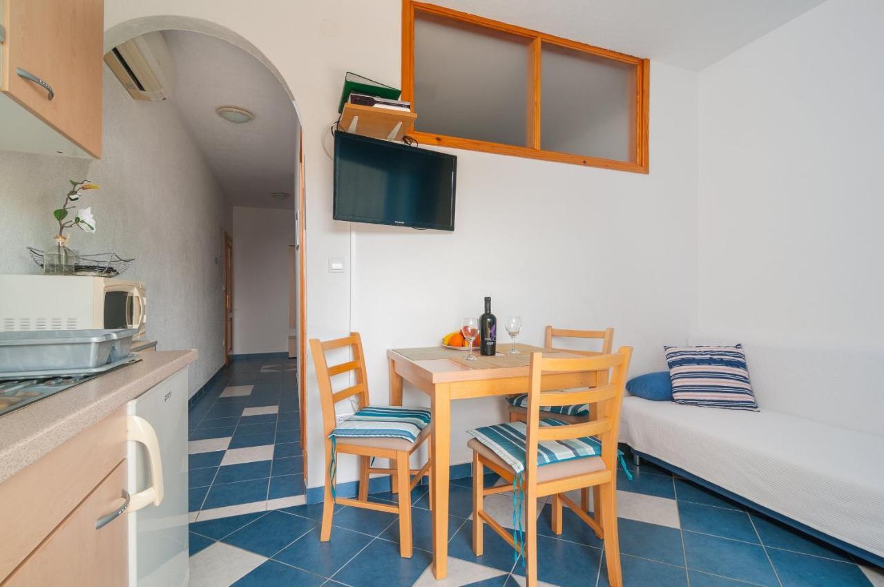 Apartments Molo Mare Hvar Town Exterior photo
