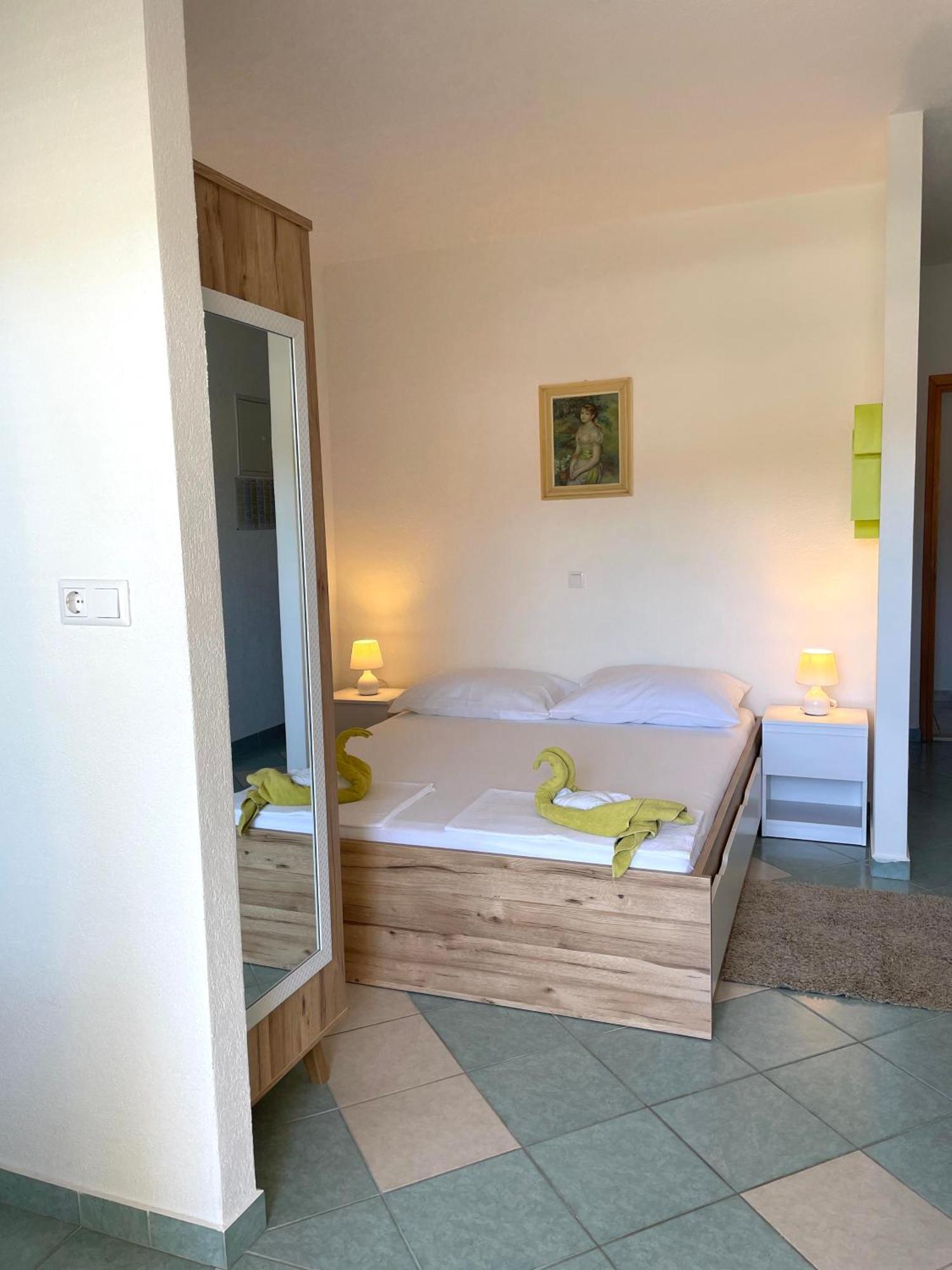 Apartments Molo Mare Hvar Town Room photo