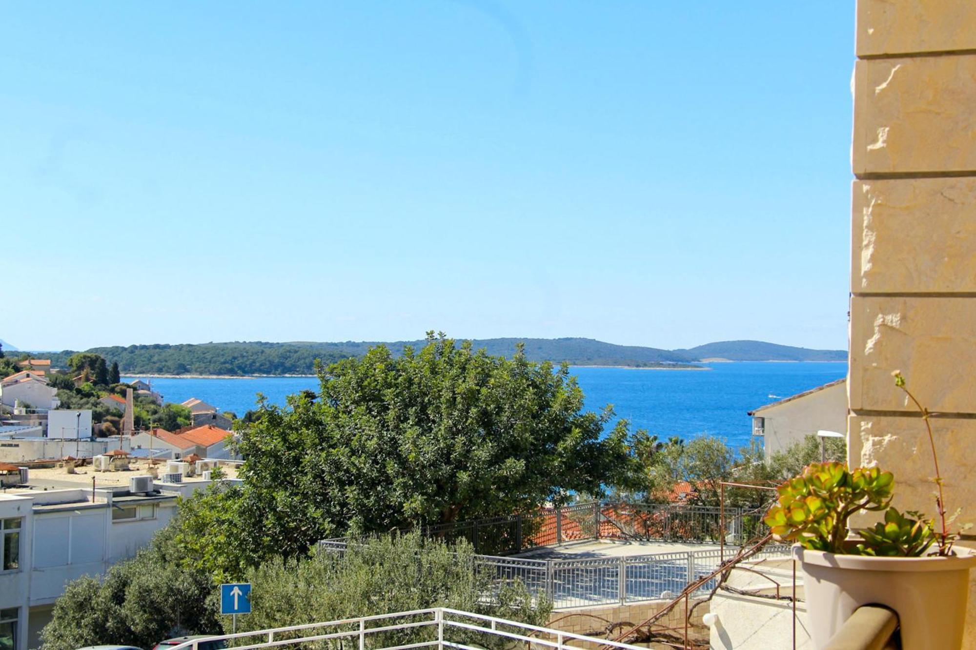 Apartments Molo Mare Hvar Town Exterior photo