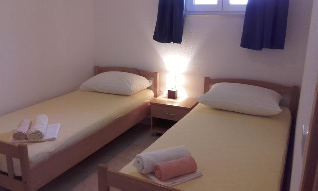 Apartments Molo Mare Hvar Town Exterior photo