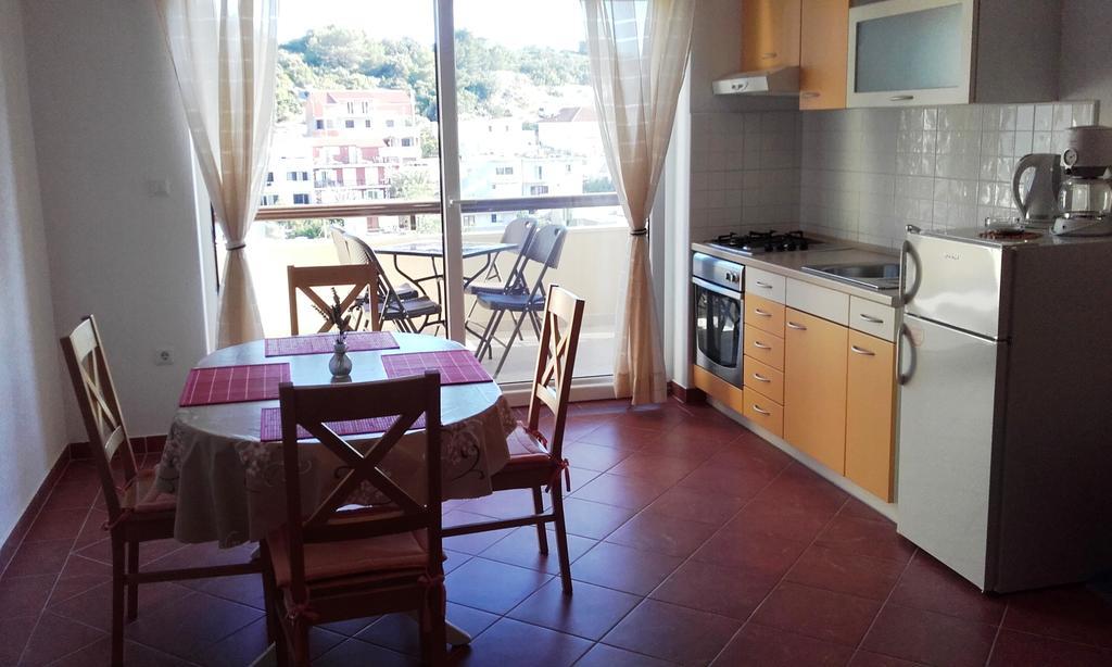 Apartments Molo Mare Hvar Town Exterior photo